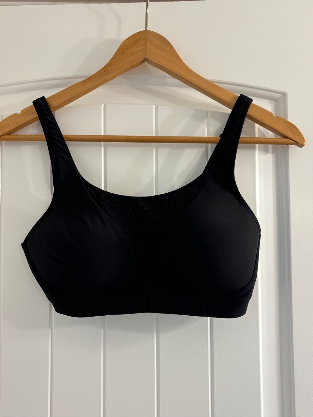 Lululemon Black Sports Bra | Adjustable Straps | Size 34C